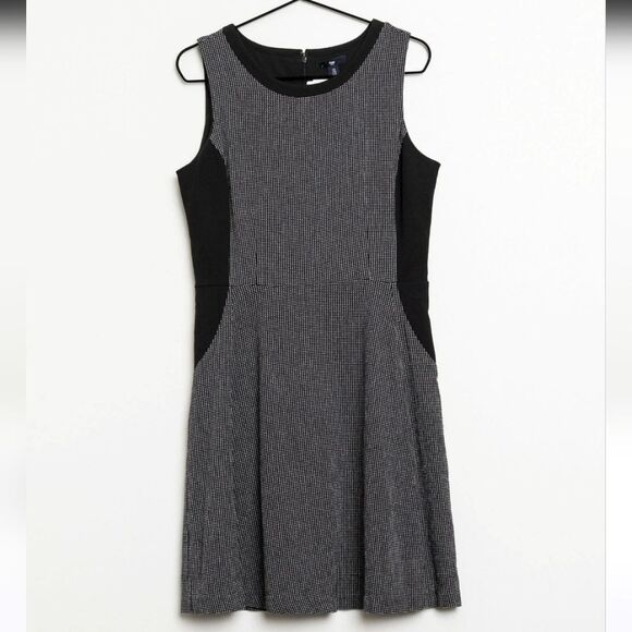 GAP Women's Sleeveless Dress Size 8. Very flattering. Excellent condition! - Picture 1 of 6